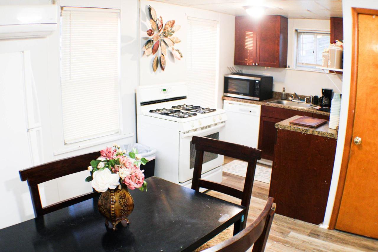 California Ave - 2 Bedroom - Home Away From Home! Pittsburgh Eksteriør bilde