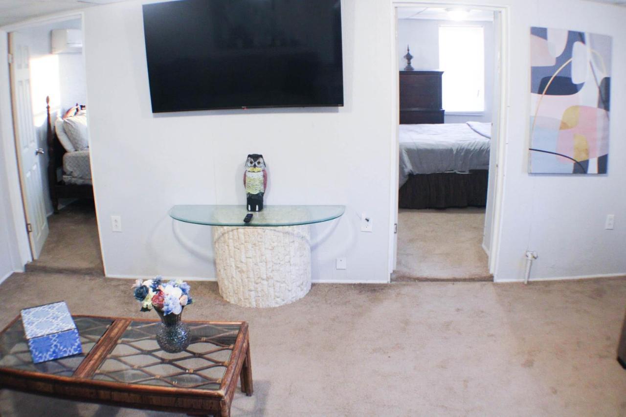 California Ave - 2 Bedroom - Home Away From Home! Pittsburgh Eksteriør bilde
