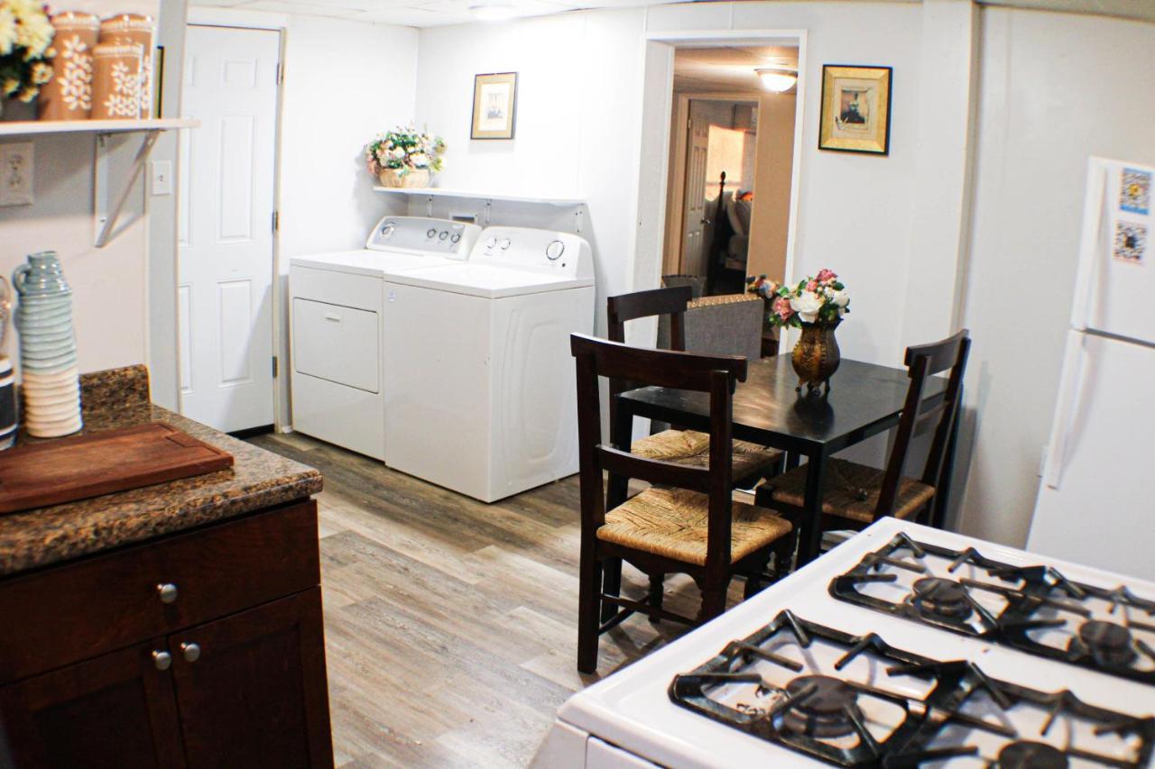 California Ave - 2 Bedroom - Home Away From Home! Pittsburgh Eksteriør bilde