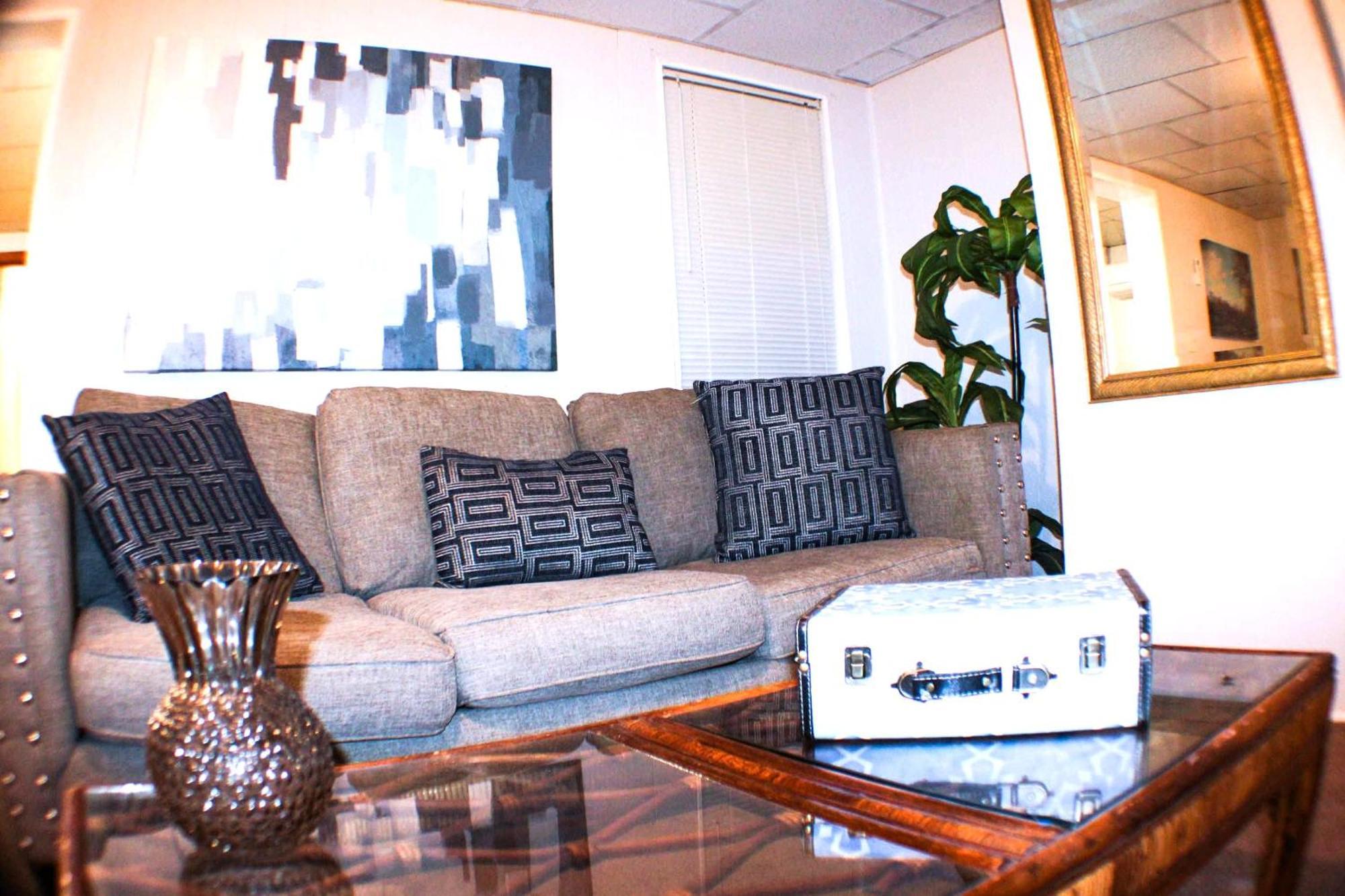 California Ave - 2 Bedroom - Home Away From Home! Pittsburgh Eksteriør bilde